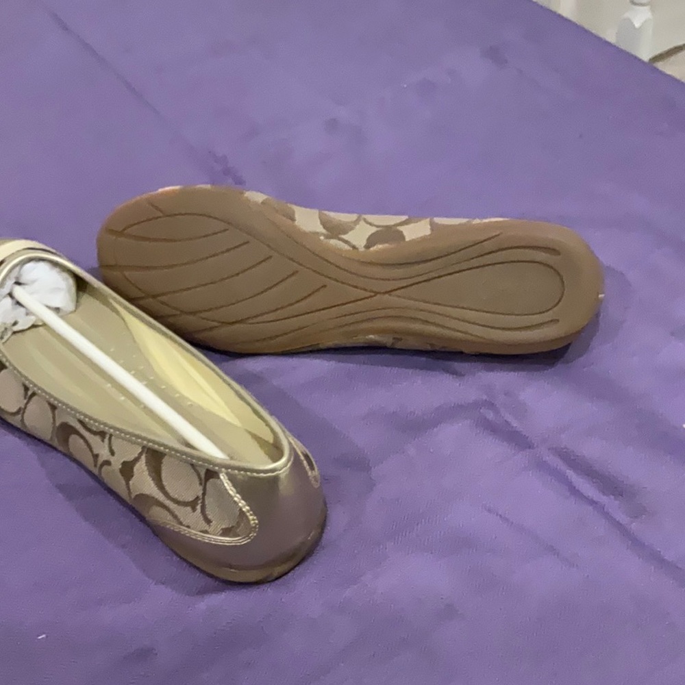 Coach Signature Khaki/Gold Loafers Size 8.5 - Picture 5 of 6